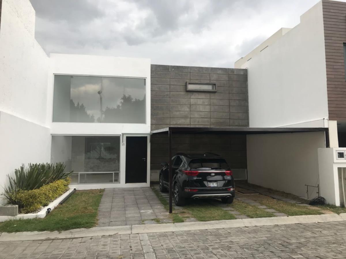 Casa en venta en San Francisco Acatepec, San Andrés Cholula — foto 1 de 8
