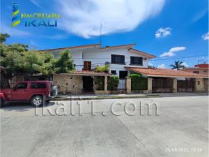 Casa en venta en Jardines de Tuxpan, Tuxpan, Veracruz de Ignacio de la Llave