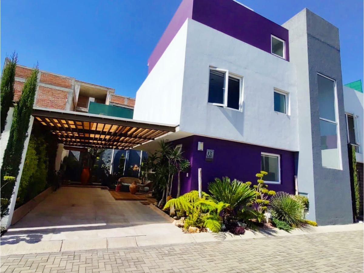 Casa en venta en Coaxustenco, Metepec — foto 1 de 18