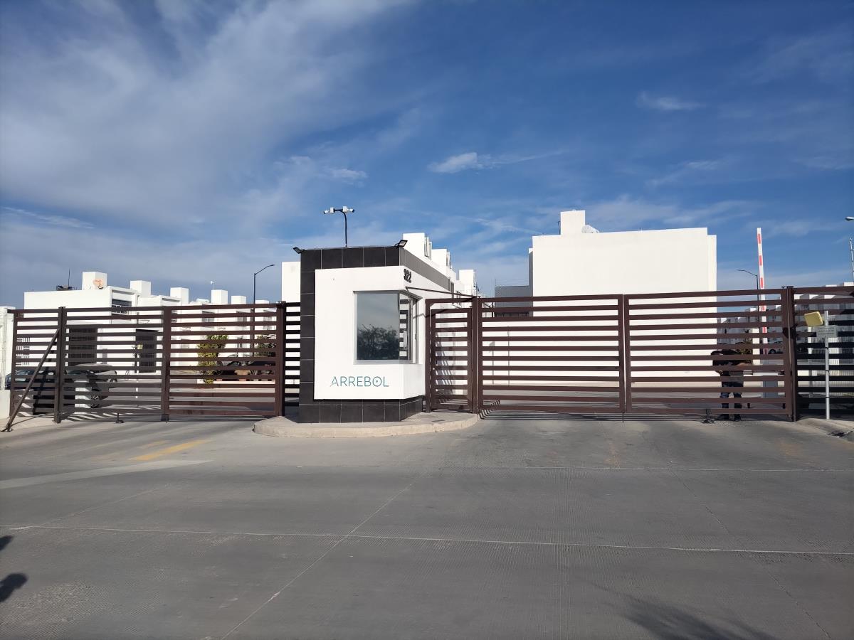 Casa en renta en La Vida, Corregidora — foto 1 de 23