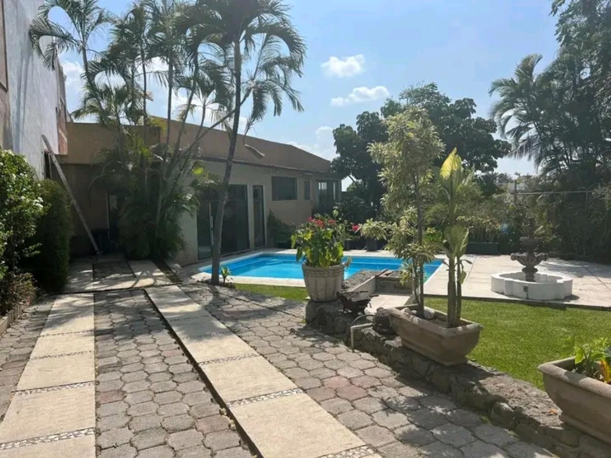 Casa en venta en Palmira Tinguindin, Cuernavaca — foto 1 de 19