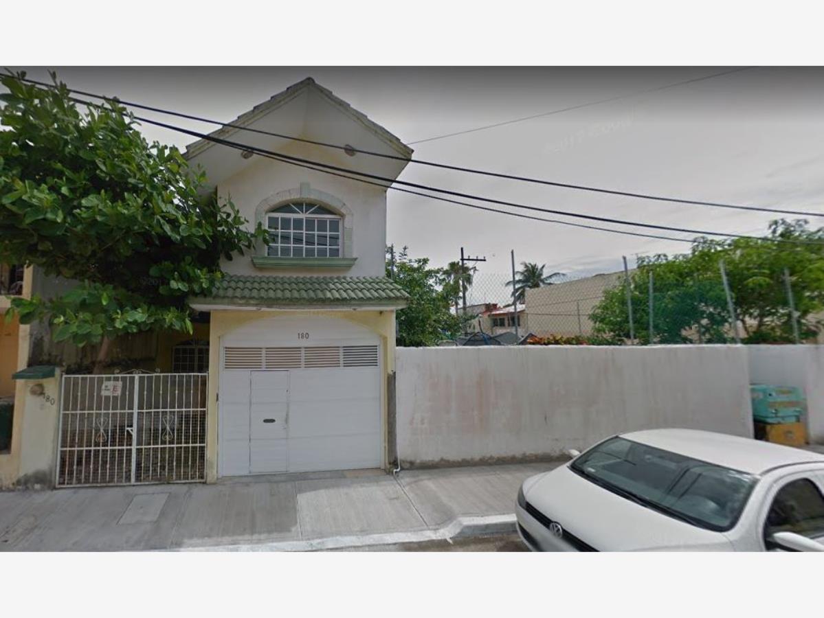 Casa en venta en Jardines de Mocambo, Boca del Río — foto 1 de 10