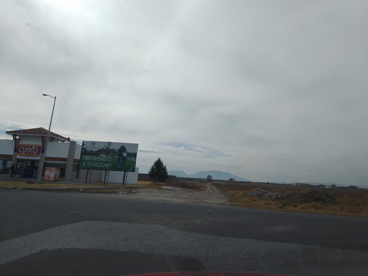 Terreno en venta en San Miguel Totocuitlapilco, Metepec — foto 1 de 3