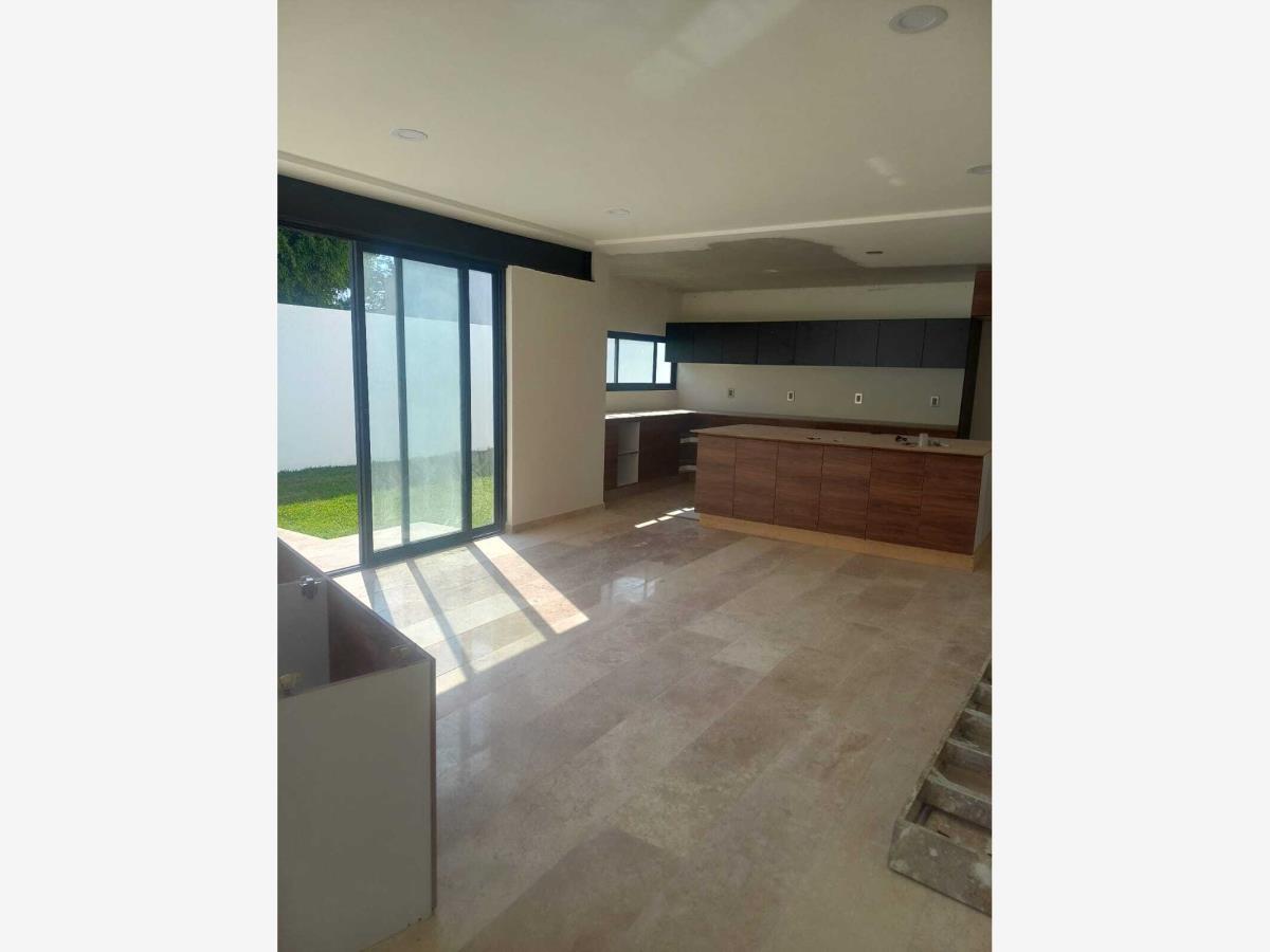 Casa en venta en Lomas de Cortes, Cuernavaca — foto 1 de 14