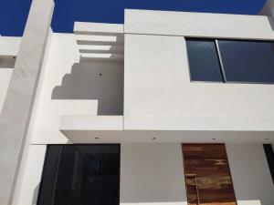 Casa en venta en Bosque Monarca, Morelia — foto 3 de 32