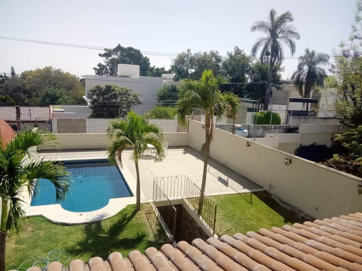 Casa en venta en Jardines de Delicias, Cuernavaca — foto 1 de 13
