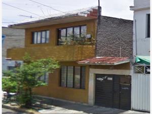 Casa en Prensa Nacional, Tlalnepantla de Baz, México