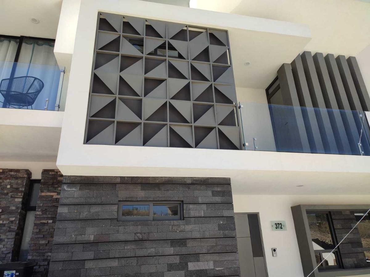Casa en venta en Bosques Tres Marias, Morelia — foto 1 de 27