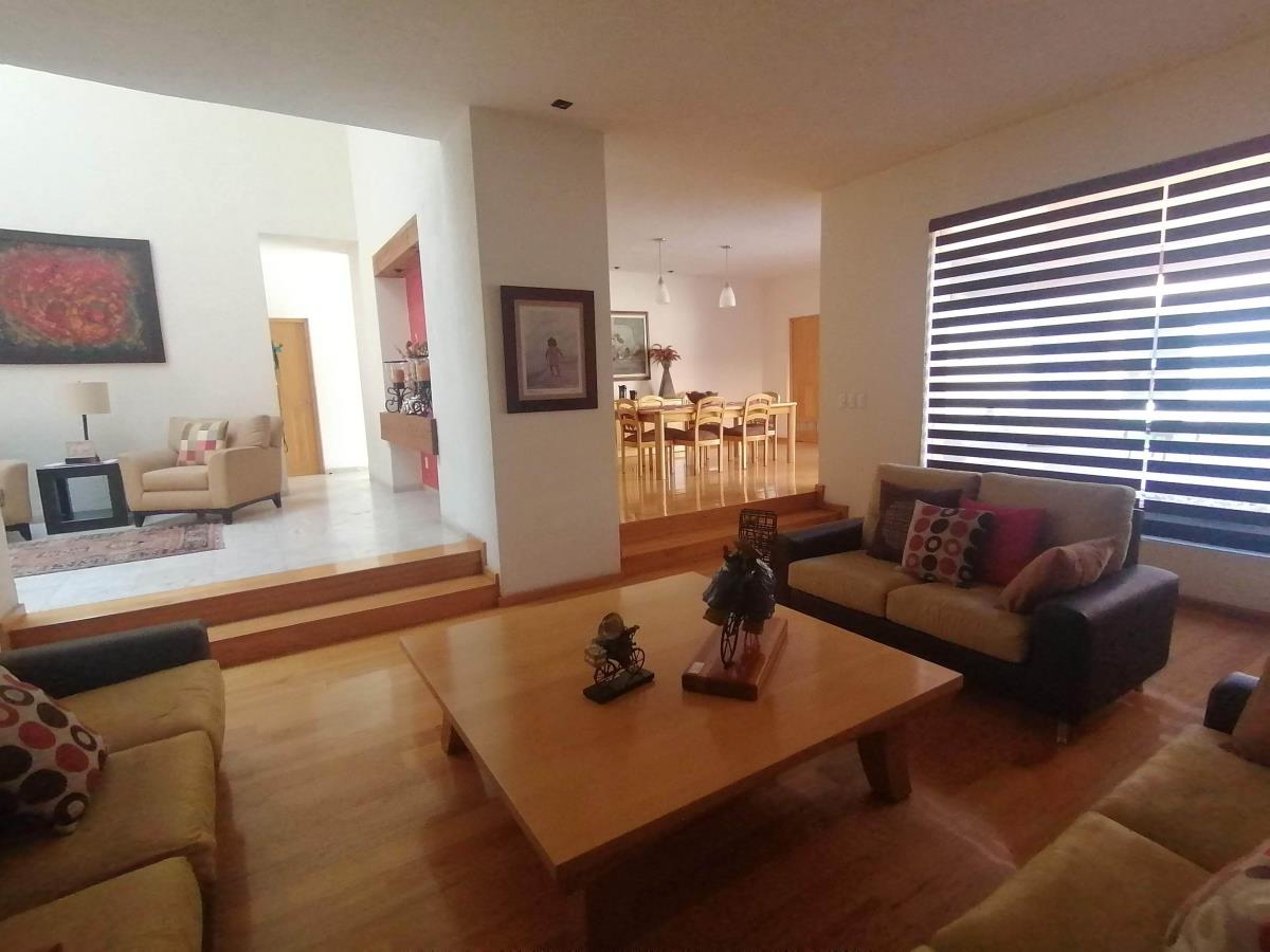 Casa en venta en Huertas El Carmen, Corregidora — foto 1 de 9