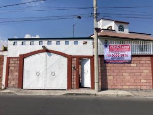 Casa en venta en Bellavista, Metepec — foto 2 de 22