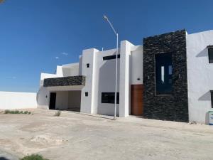 Casa en venta en Villa de las Palmas, Torreón — foto 2 de 26