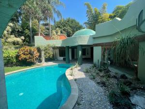 Casa en venta en Lomas de Cortes, Cuernavaca — foto 2 de 36