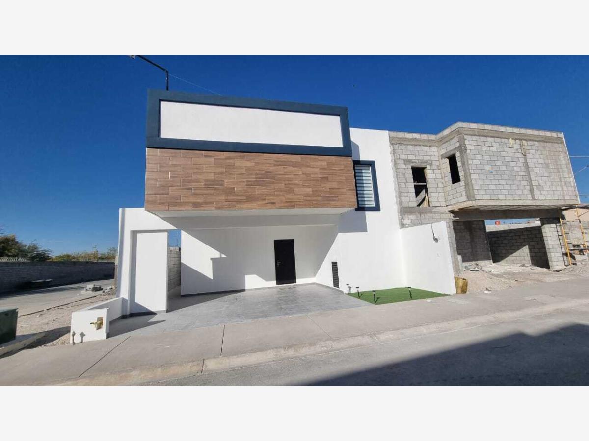 Casa en venta en Ampliación la Rosita, Torreón — foto 1 de 28