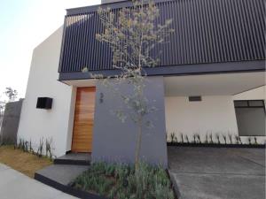 Casa en venta en Bosques Tres Marias, Morelia — foto 3 de 38