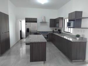 Casa en venta en Lomas de las Etnias, Torreón — foto 3 de 26