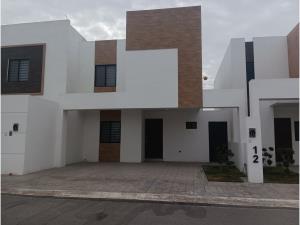 Casa en venta en Lomas de las Etnias, Torreón — foto 2 de 34