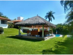 Casa en venta en Club de Golf Santa Fe, Xochitepec — foto 2 de 31