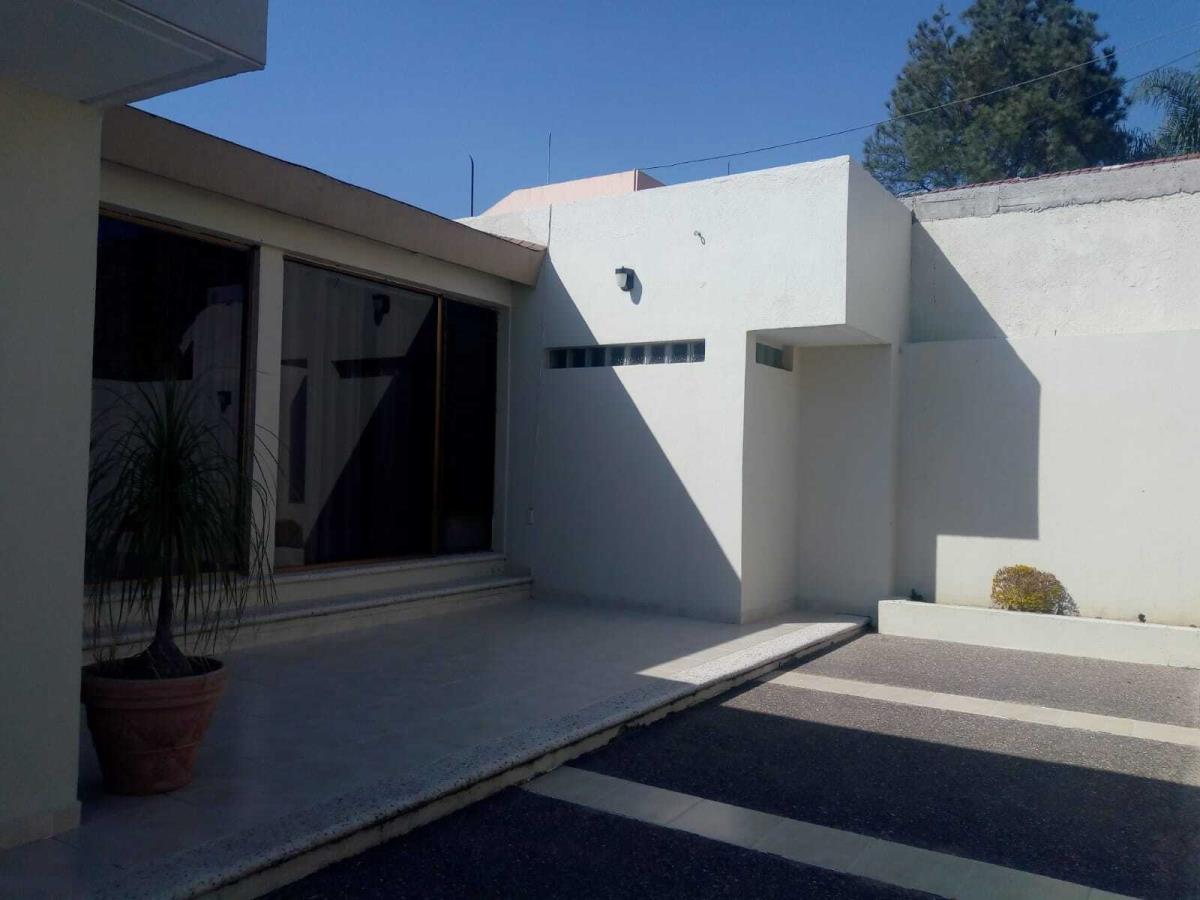 Casa en venta en Villas de Irapuato, Irapuato — foto 1 de 32