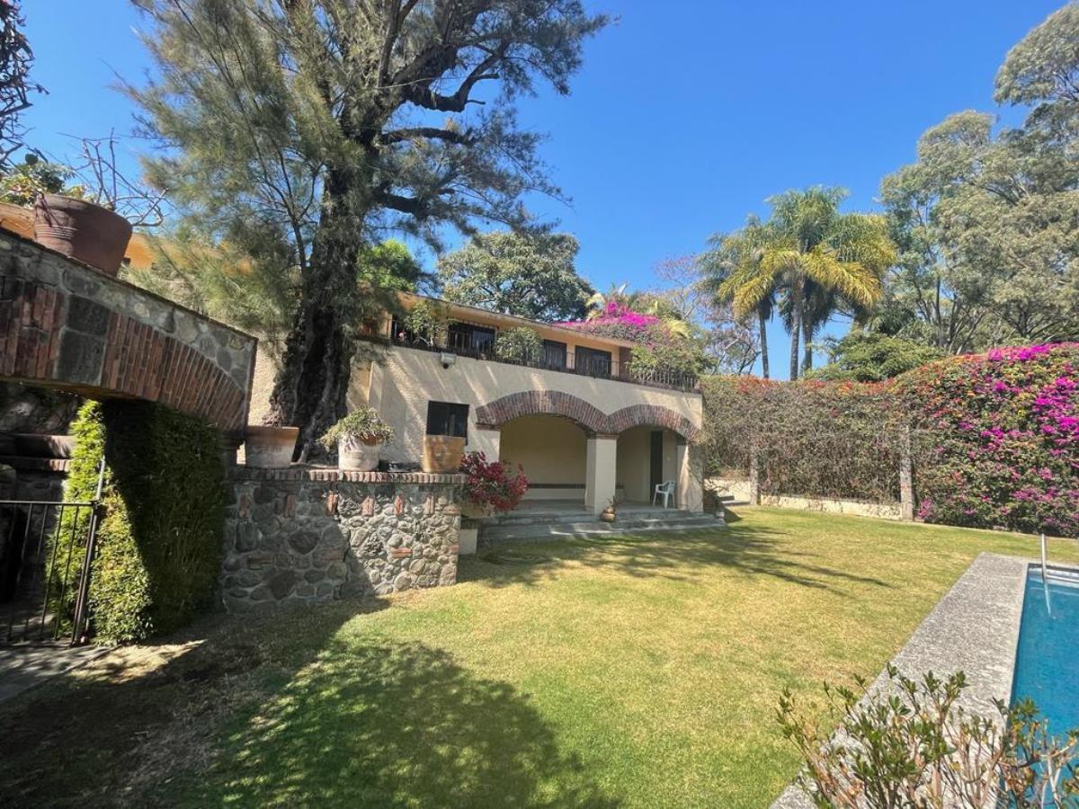 Casa en venta en Jardín Tetela, Cuernavaca — foto 1 de 17