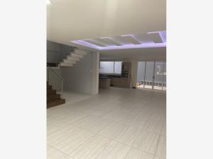 Casa en venta en Lomas Verdes 6a Sección, Naucalpan de Juárez, México Casa en venta en Lomas Verdes 6a Sección, Naucalpan de Juárez, México