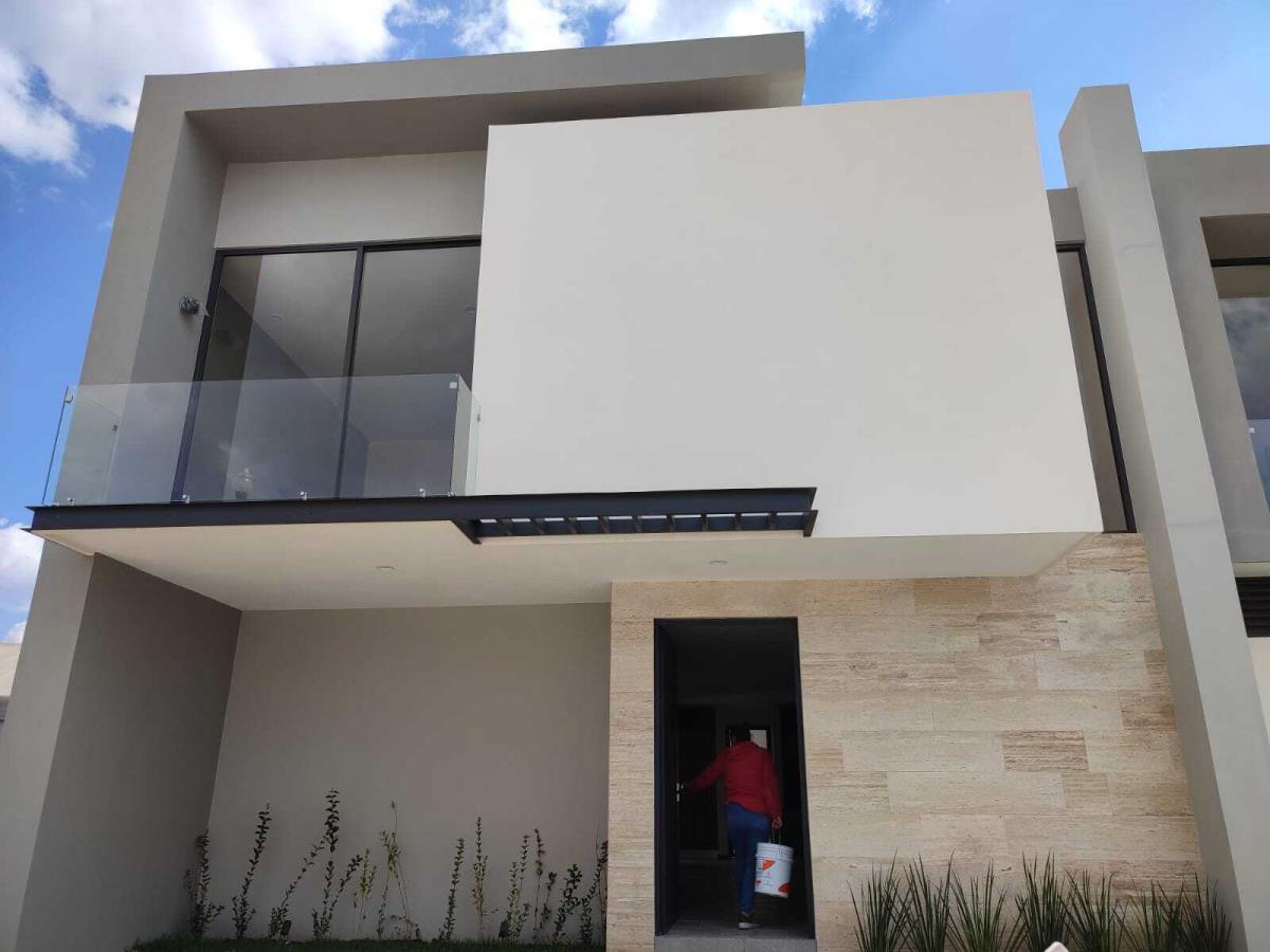 Casa en venta en Montaña Monarca I, Morelia — foto 1 de 23