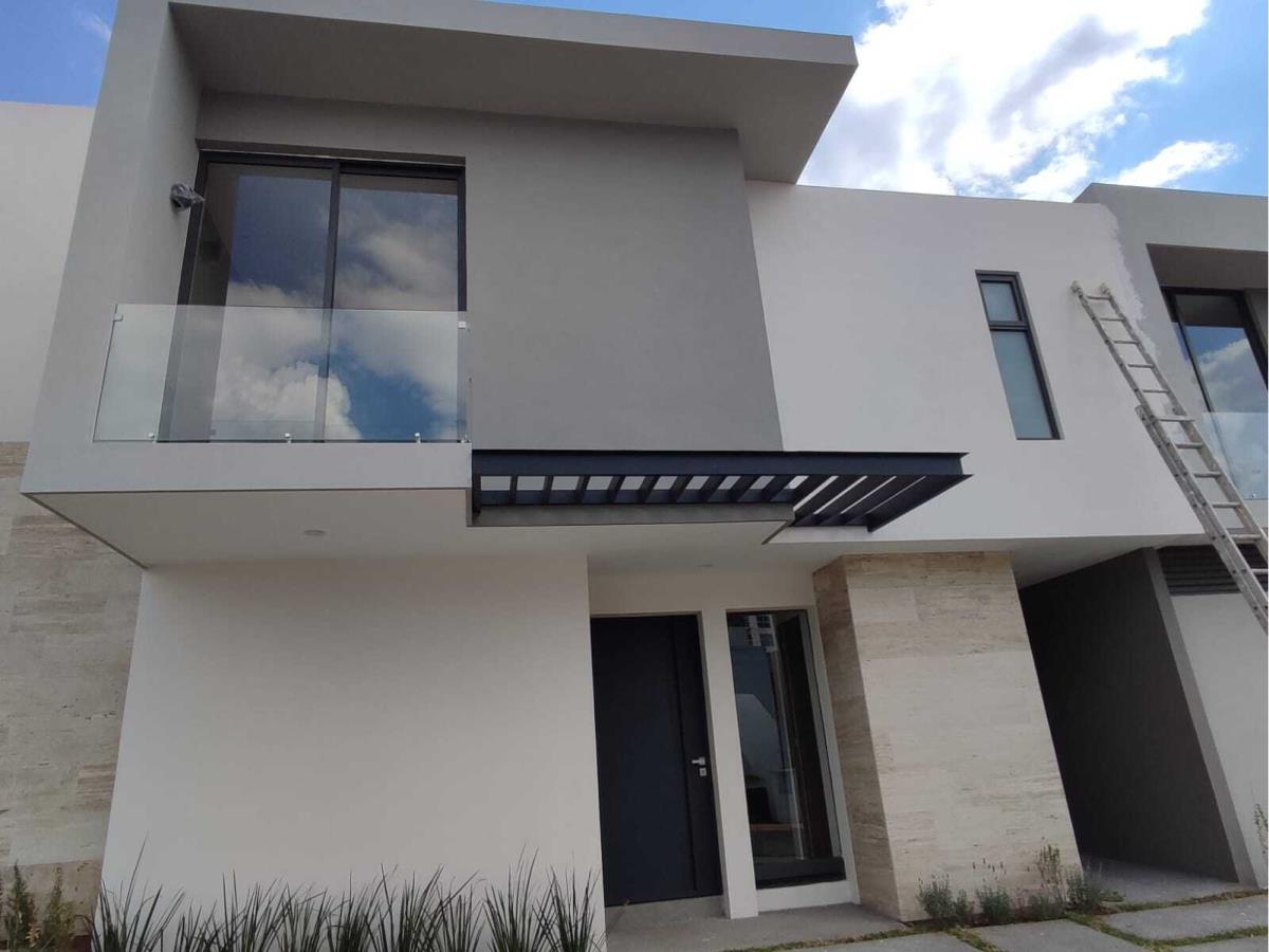 Casa en venta en Rincón de la Montaña, Morelia — foto 1 de 24