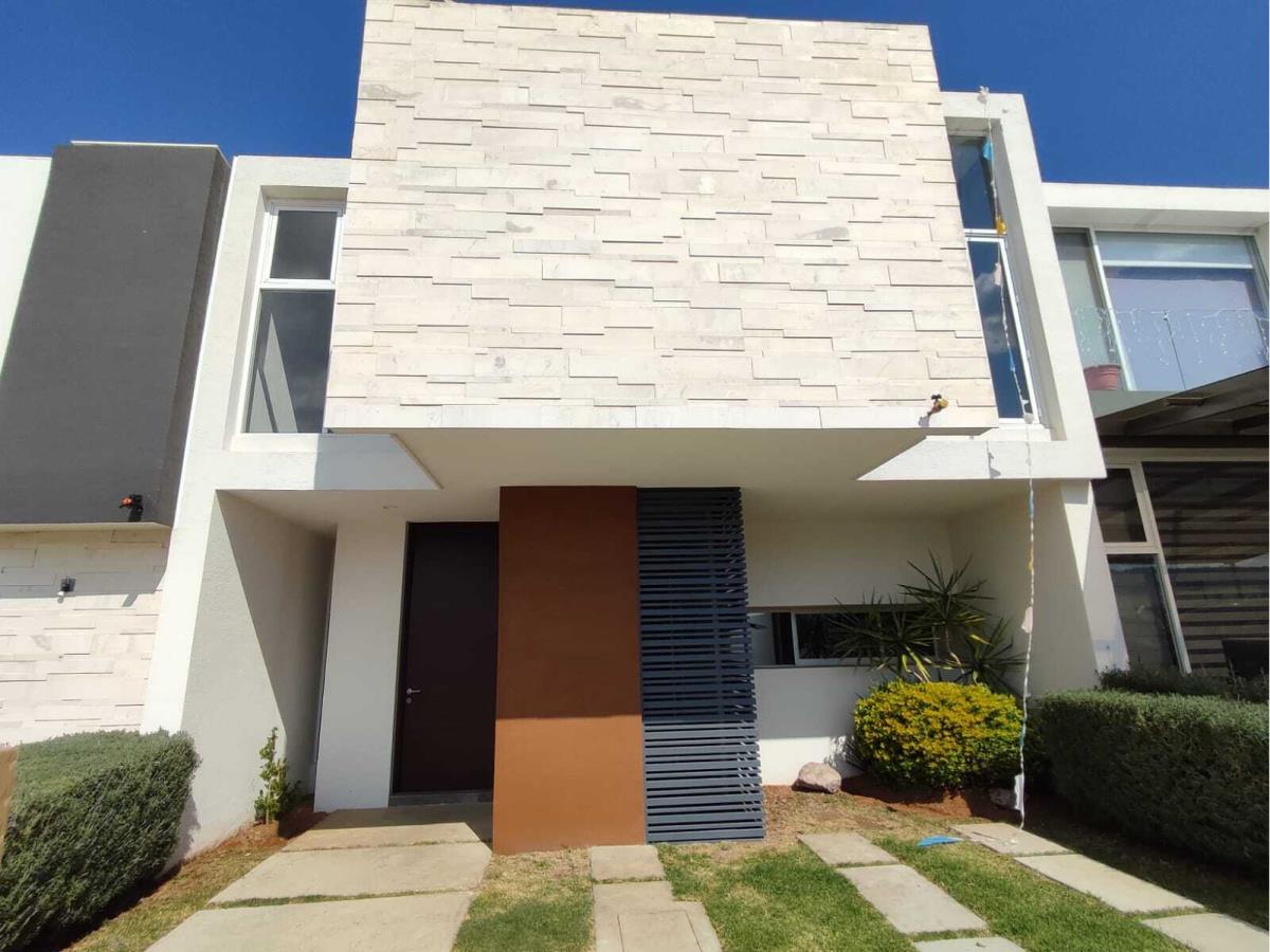 Casa en venta en Bosque Monarca, Morelia — foto 1 de 26