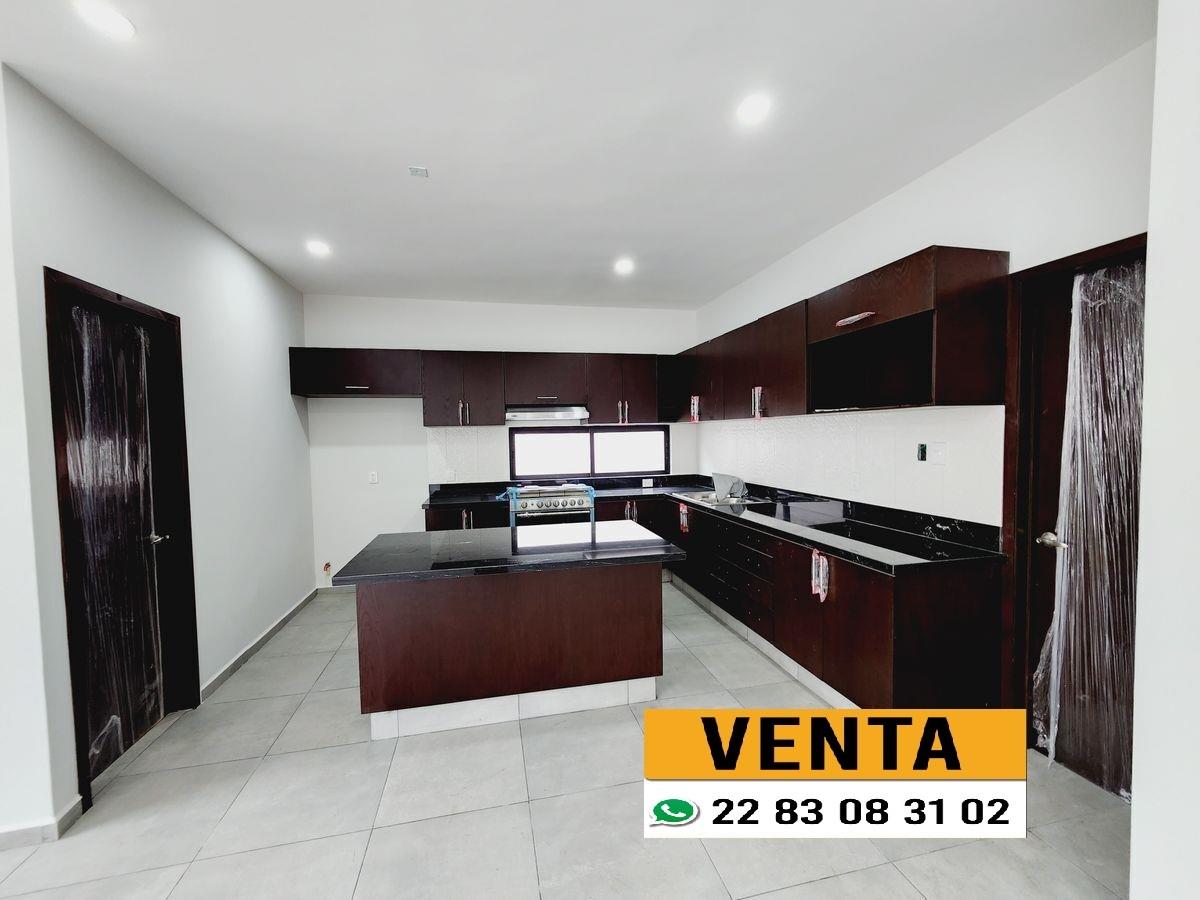Casa en venta en Lomas del Sol, Alvarado — foto 1 de 26