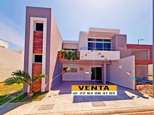 Casa en venta en Lomas de la Rioja, Alvarado, Veracruz de Ignacio de la Llave