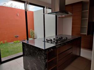 Casa en venta en Bosques Tres Marias, Morelia — foto 2 de 39