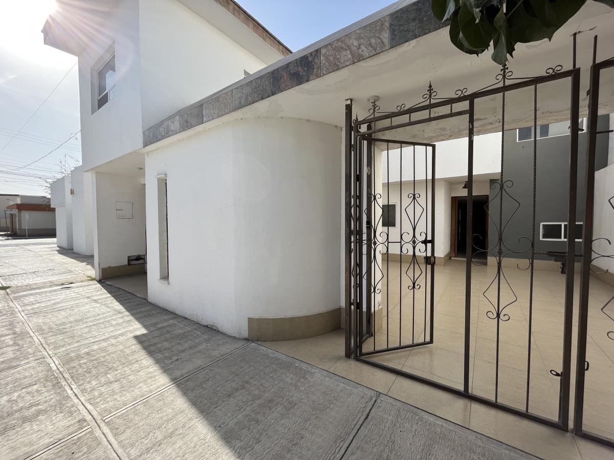 Casa en venta Torreon Jardin, Torreón, Coahuila 3,600,000 MXN MX23