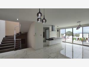Casa en venta en Bosque Monarca, Morelia — foto 2 de 13