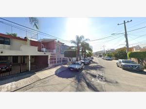 Casa en venta en Arboledas 2a Secc, Zapopan — foto 2 de 13