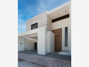 Casa en venta en Residencial Senderos, Torreón — foto 2 de 8
