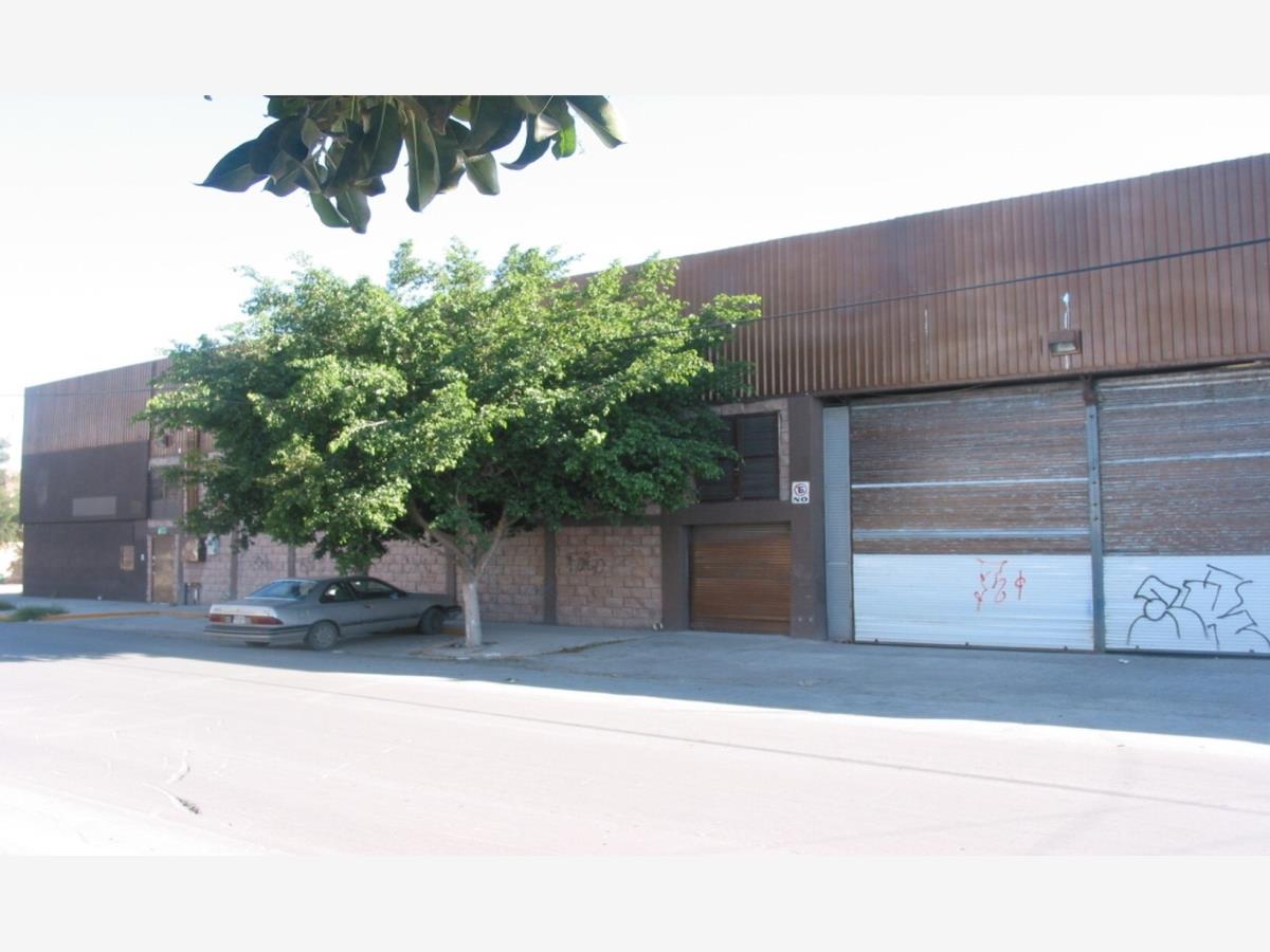 Bodega en renta en Moderna, Torreón — foto 1 de 18