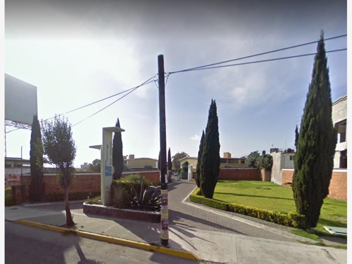 Casa en venta en San Miguel Zinacantepec Centro, Zinacantepec — foto 1 de 13