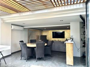 Casa en venta en Lomas Country Club, Huixquilucan — foto 2 de 9