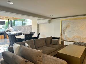 Casa en venta en Lomas Country Club, Huixquilucan — foto 3 de 9