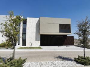 Casa en venta en El Campanario, Querétaro, Querétaro Casa en venta en El Campanario, Querétaro, Querétaro