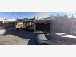 Casa en venta en Jardines de los Historiadores, Guadalajara — foto 3 de 10