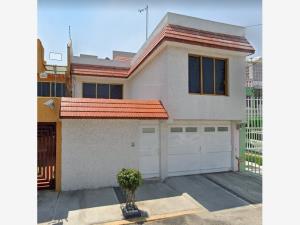 Casa en Acueducto de Guadalupe, Gustavo A. Madero, Ciudad de México