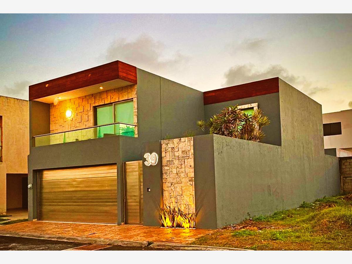 Casa en venta en Lomas del Sol, Alvarado — foto 1 de 17