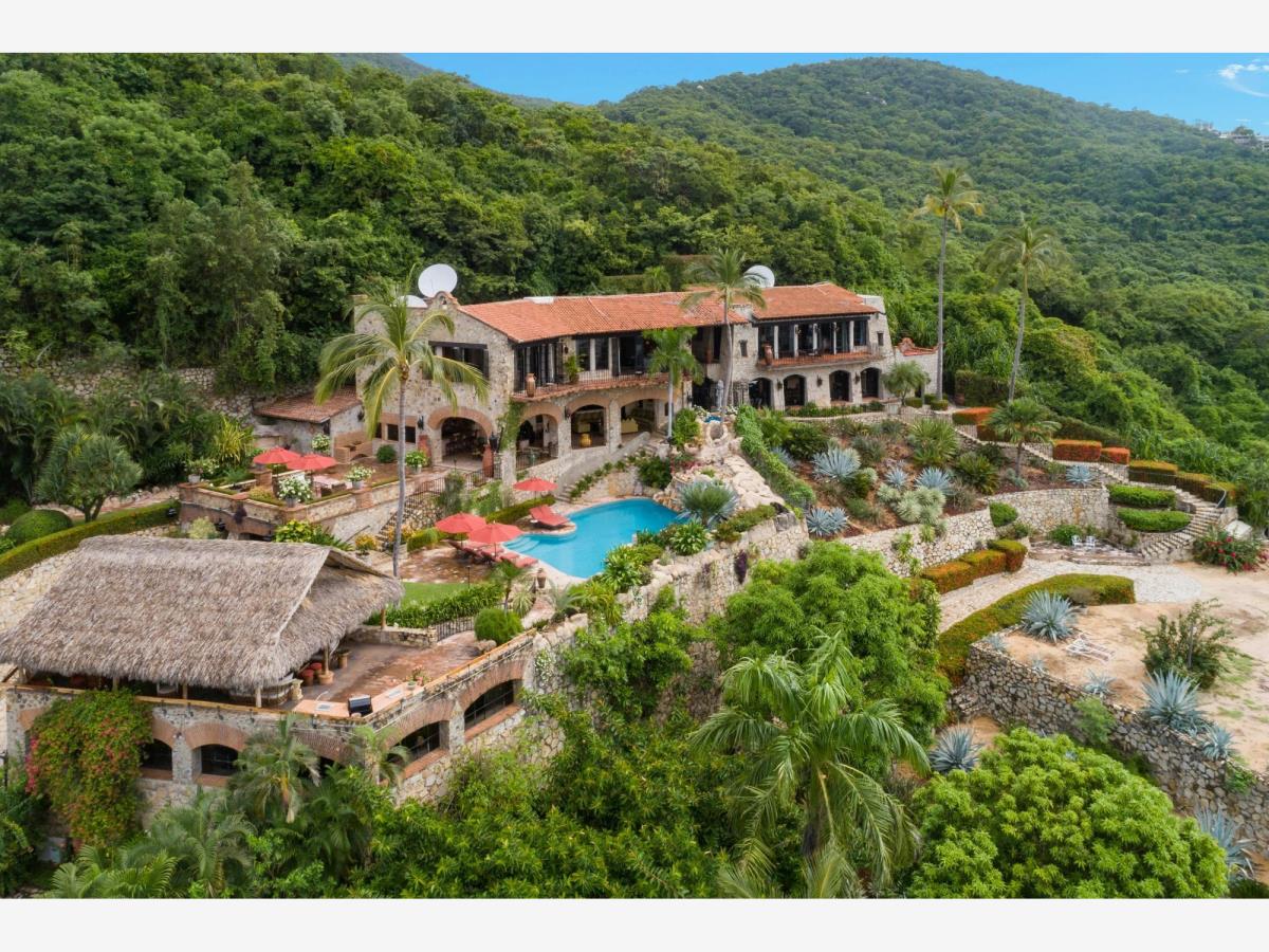 Casa en venta en Club Deportivo, Acapulco de Juárez — foto 1 de 54