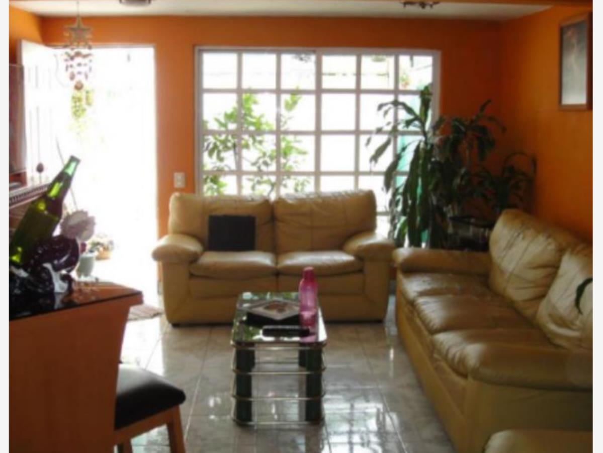 Casa en venta en Victoria de las Democracias, Azcapotzalco — foto 1 de 15