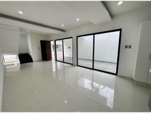 Casa en venta en Las Lomas Residencial, Alvarado — foto 2 de 13