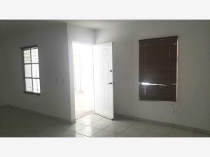 Casa en renta en Villas Santorini, Torreón — foto 3 de 17