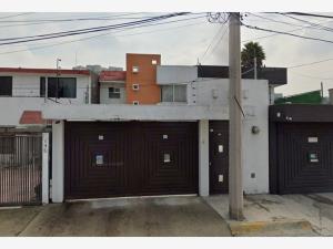Casa en Jardines de Atizapan, Atizapán de Zaragoza, México