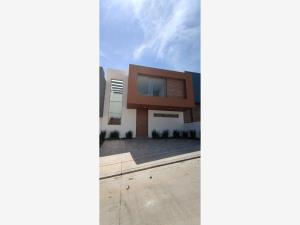 Casa en venta en Cañadas del Bosque, Morelia — foto 2 de 11