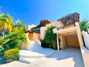 Casa en venta en Residencial Conejos, Santa María Huatulco, Oaxaca