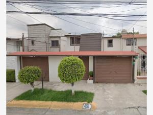 Casa en Valle Dorado, Tlalnepantla de Baz, México